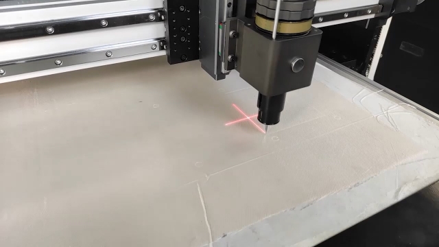 玻璃纖維切割機2